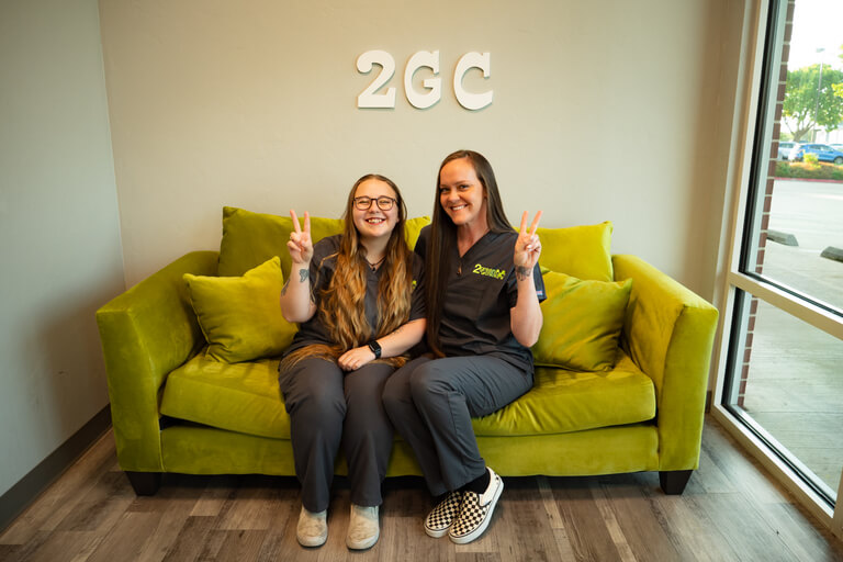 2-chicks-on-couch